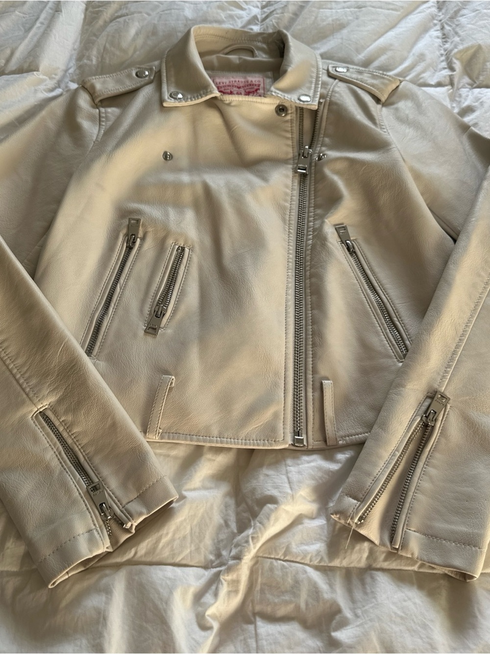 Women Levi's White Faux Leather Moto Jacket with Silver Hardware Size S